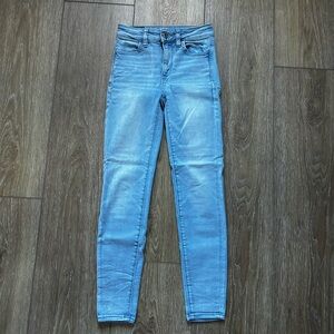 SOLD- AE Hi Rise Jegging